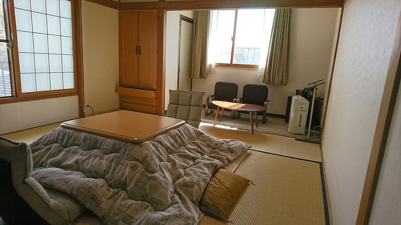 Hotel Togariishi Тіно Екстер'єр фото